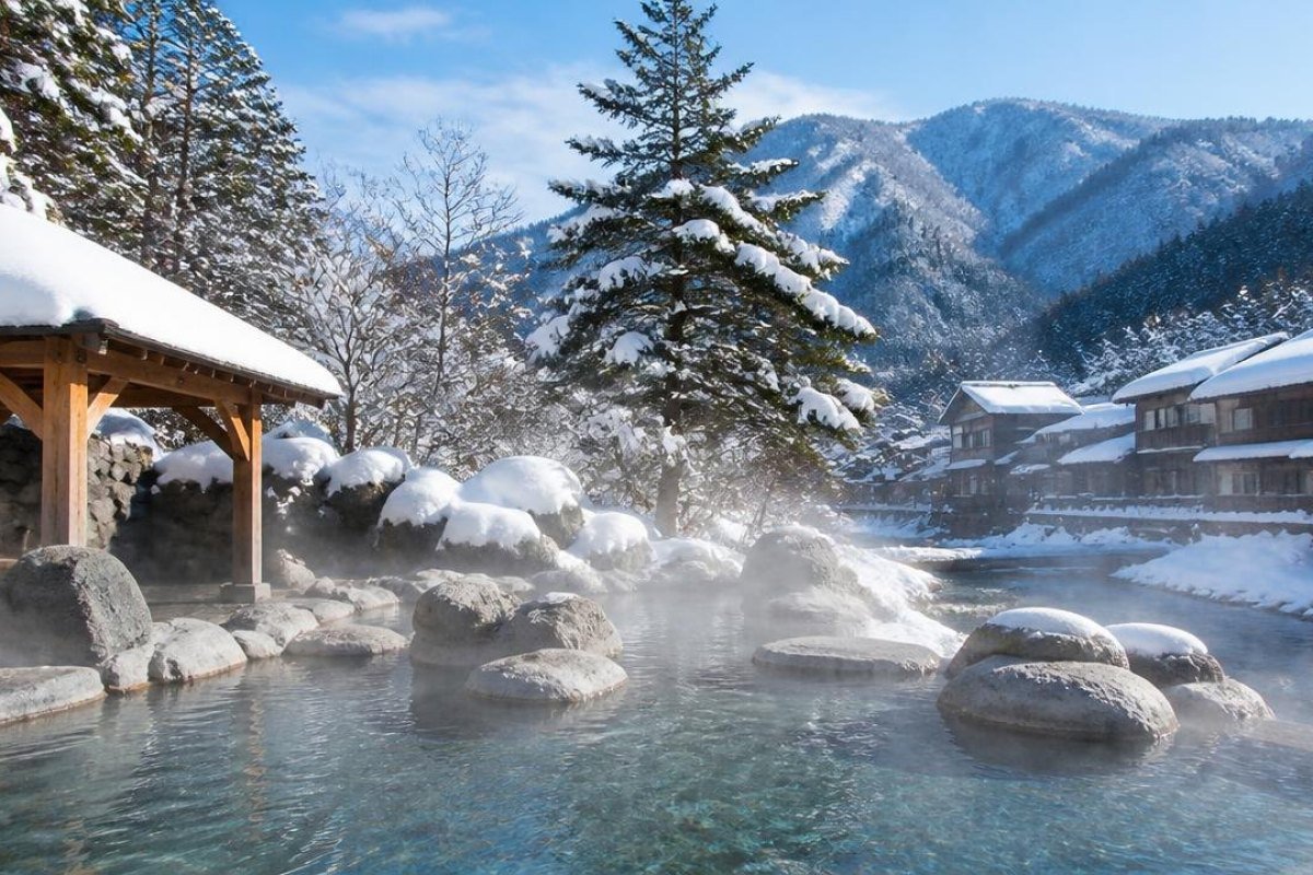 Japan in Winter: Snow, Onsen, and Clear Skies