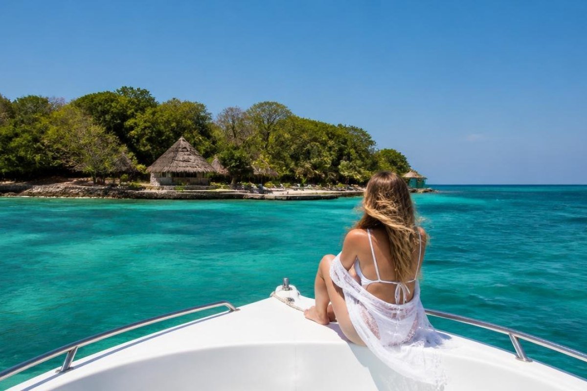 Take a Boat Trip to the Rosario Islands
